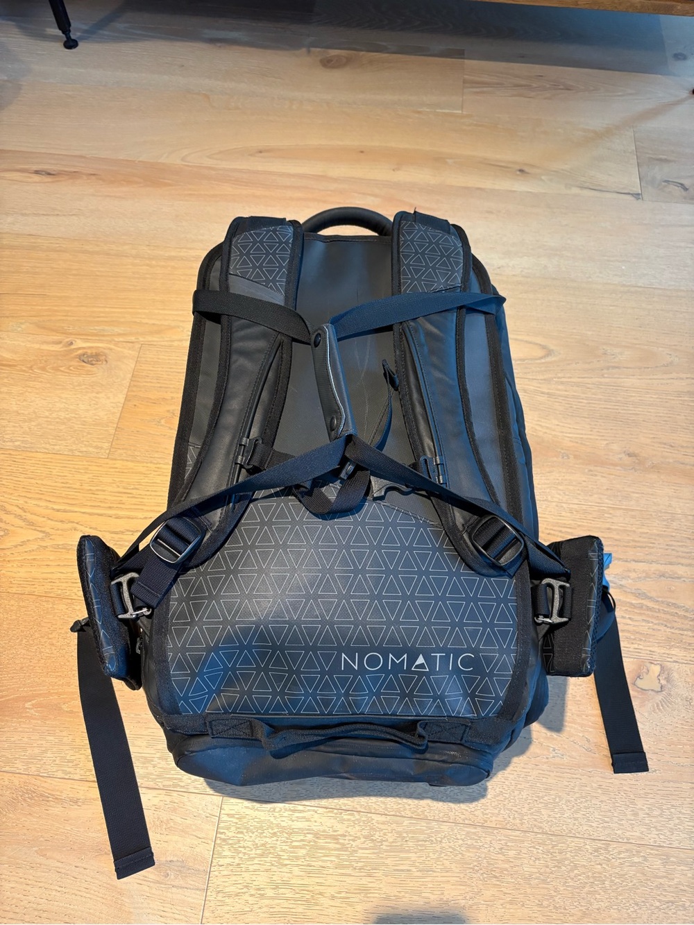 NOMATIC 40L Travel Bag Backpack, Original V1, Like New